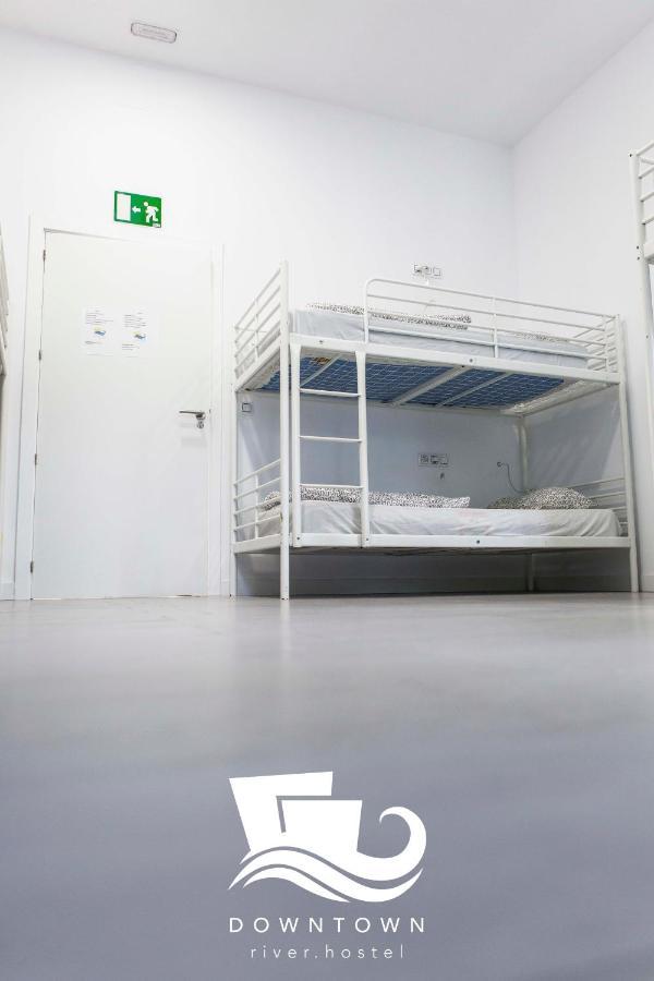 סן סבסטיאן Downtown River Hostel חדר תמונה